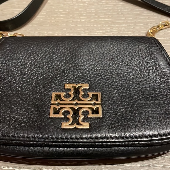 black bag - Picture 3 of 6